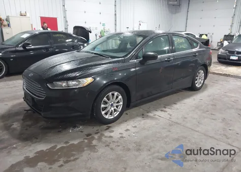 2015 Ford Fusion S z USA, uszkodzony, nr VIN 3FA6P0G79FR178755